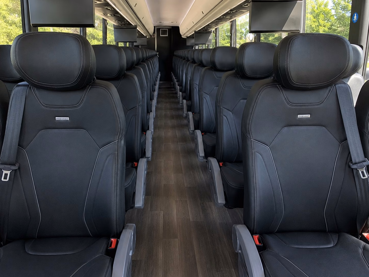 charter buses for grand rapids school field trips to john ball zoo and frederik meijer gardens