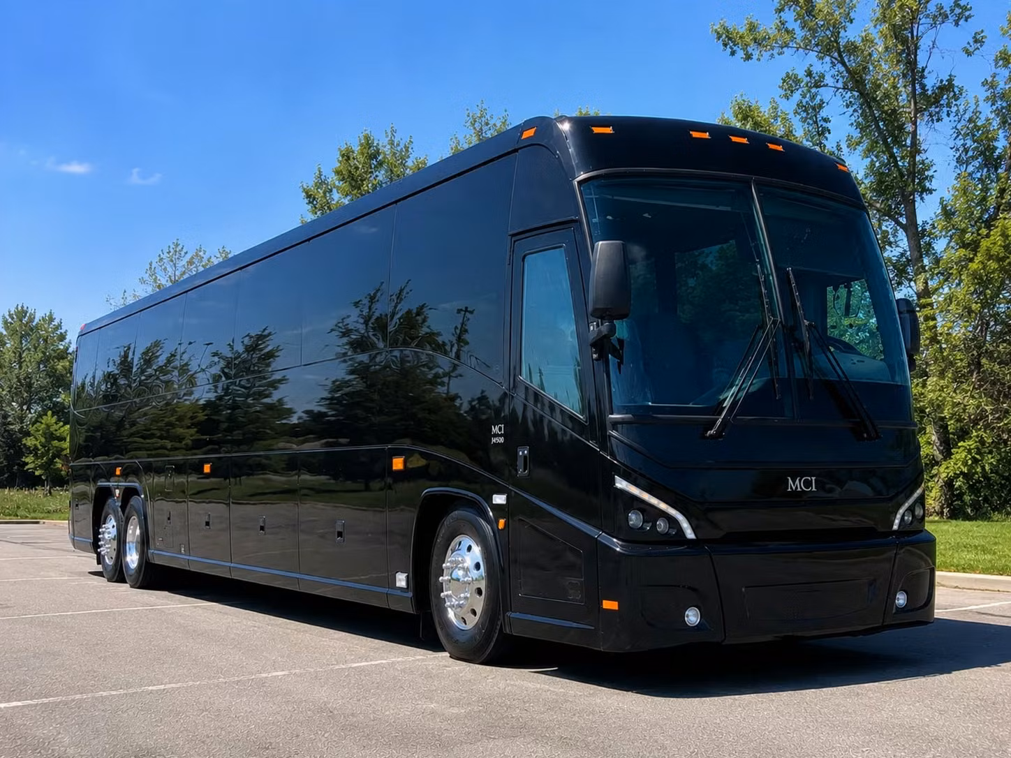 compare field trip buses for michigan science center day trips and stem outings from grand rapids