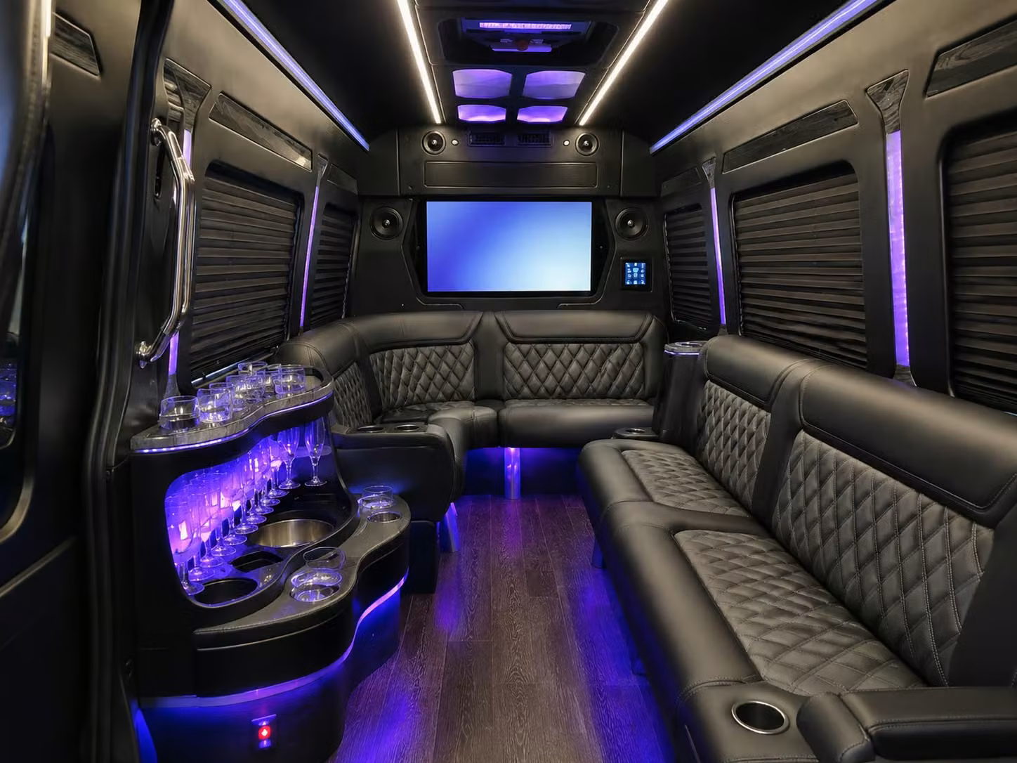 high school sports team travel and tournament bus rentals in grand rapids
