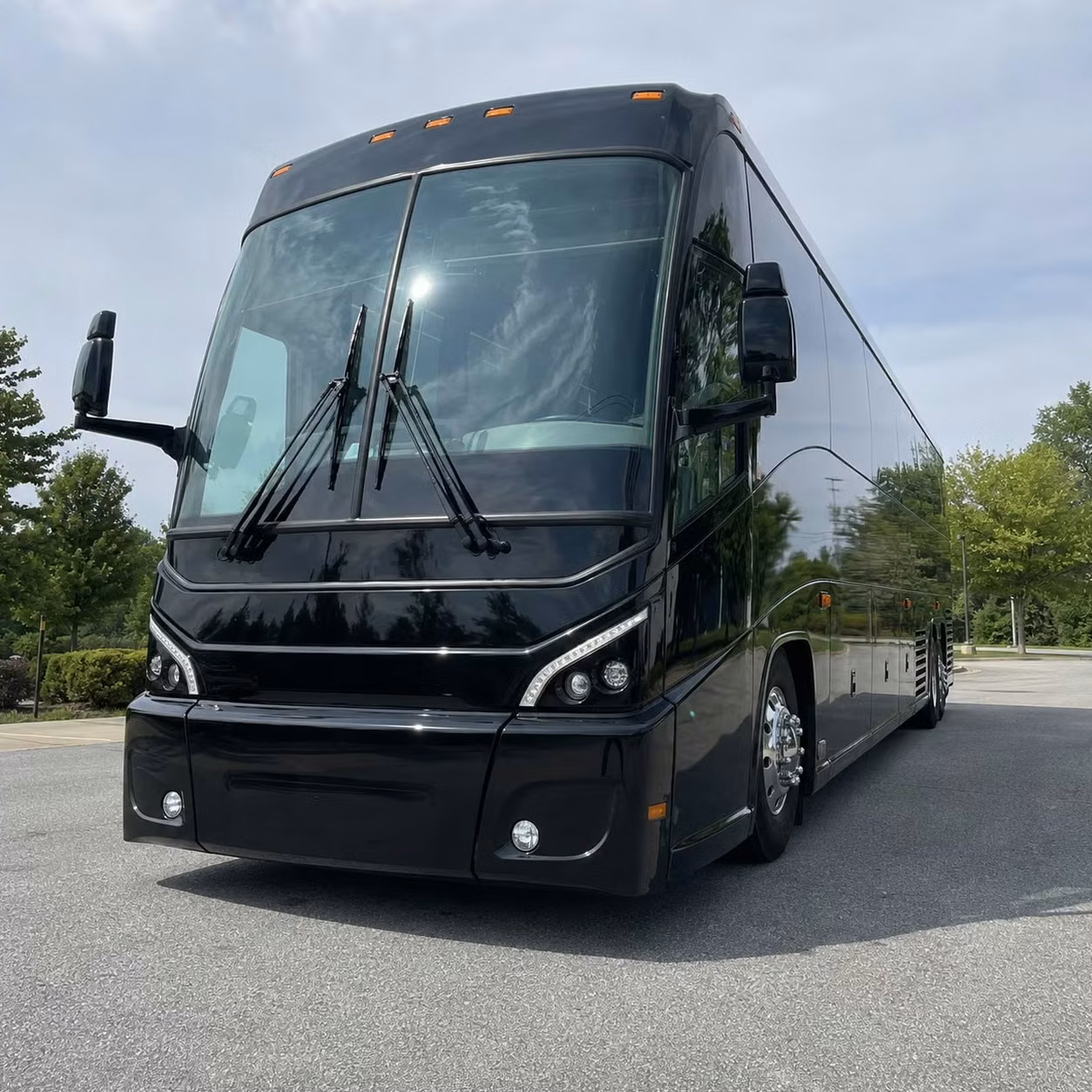 shuttle federal and state government personnel between grand rapids facilities with ease